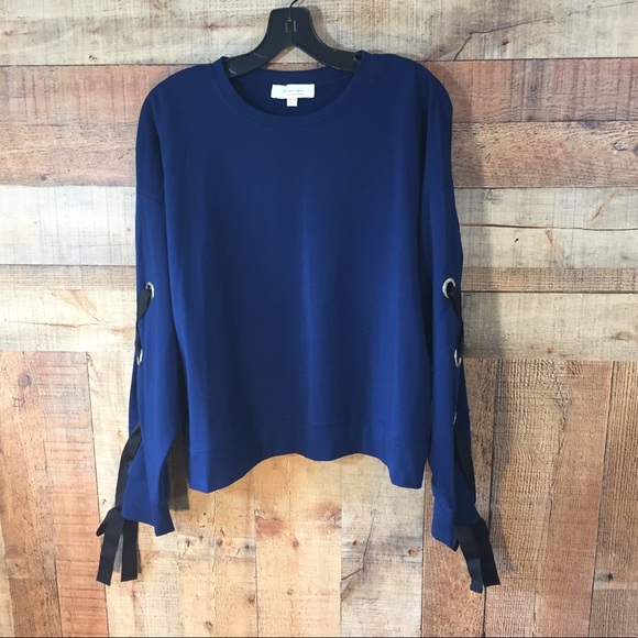 Vince Camuto Sweater - Picture 2 of 8